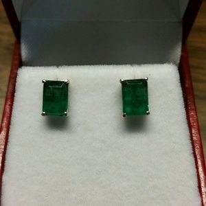 Genuine Emerald and White Gold Earrings